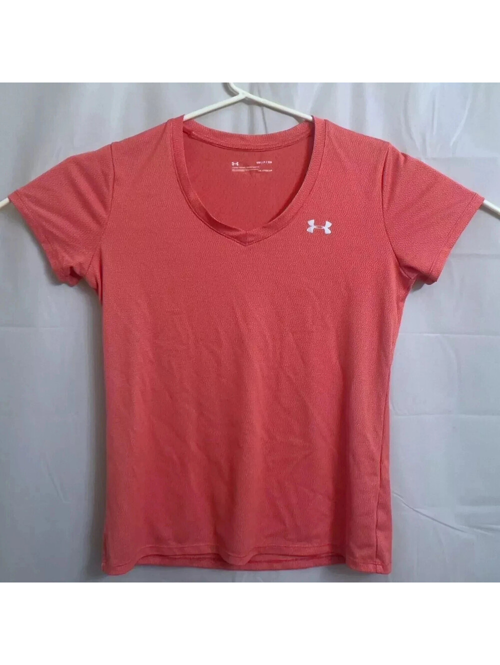 Under Armour T-Shirt Women's Red White Small S Loose HeatGear Short Sleeve Top